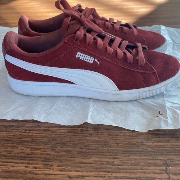 23:11 Puma Suede Sneakers - Picture 5 of 10
